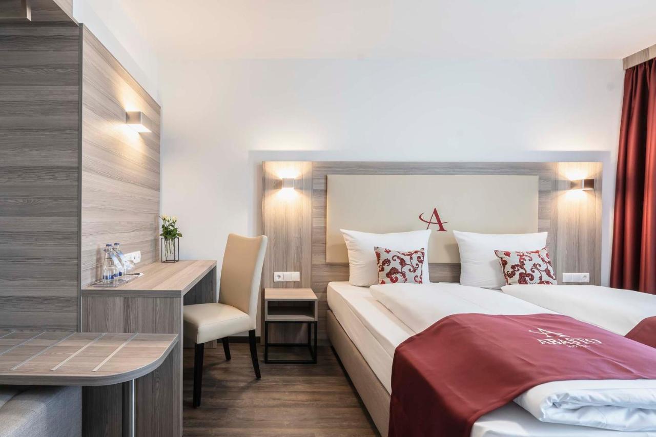 Abasto Hotel Muenchen Feldmoching Zewnętrze zdjęcie