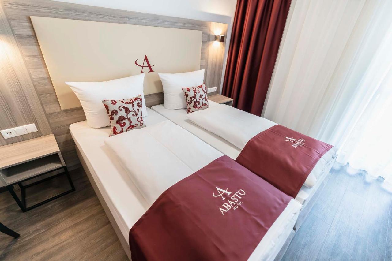 Abasto Hotel Muenchen Feldmoching Zewnętrze zdjęcie